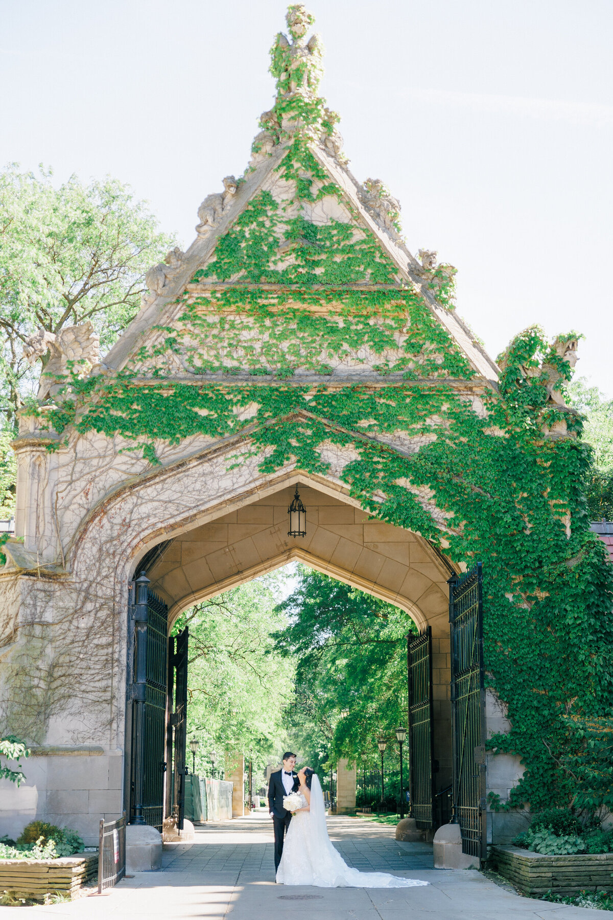 Lexi Benjamin Photography_Adler Planetarium Wedding_05.25.24-104