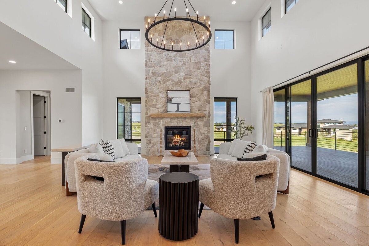 2442FoxView-10