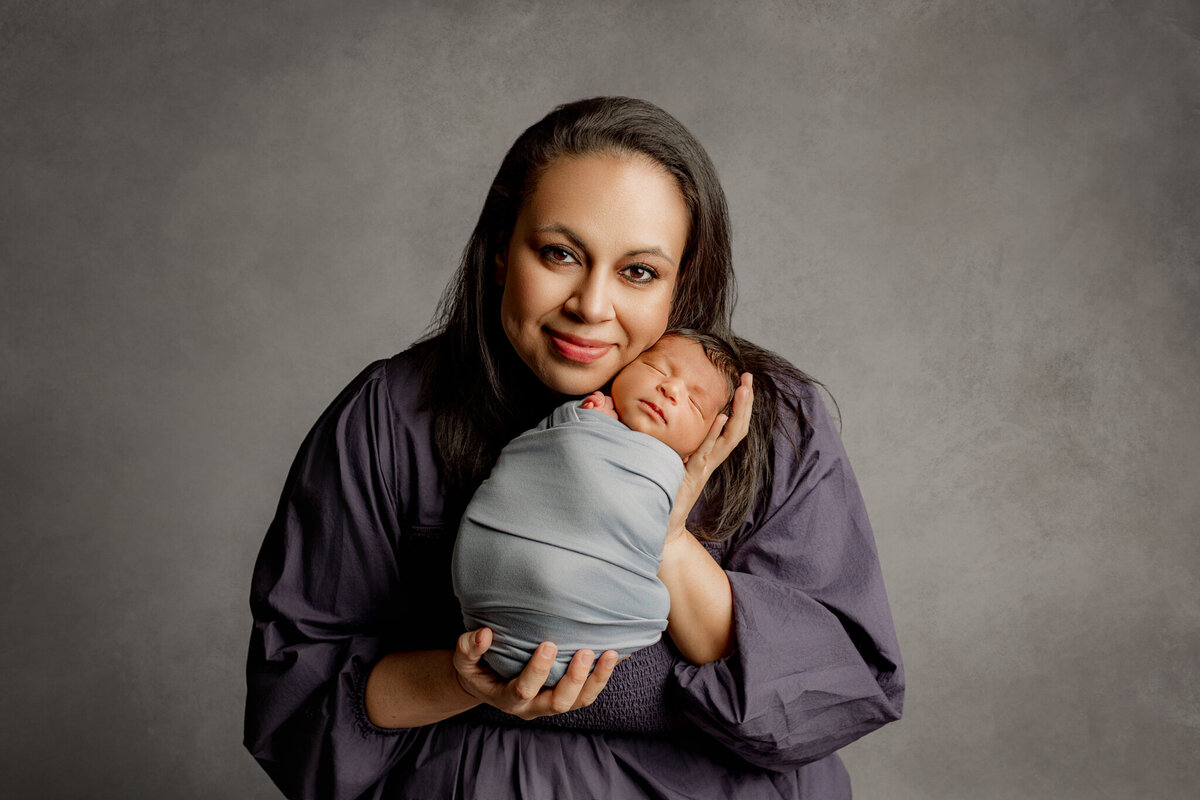 Farmington AR motherhood photography, newborn photoshoot Pleasant Grove AR