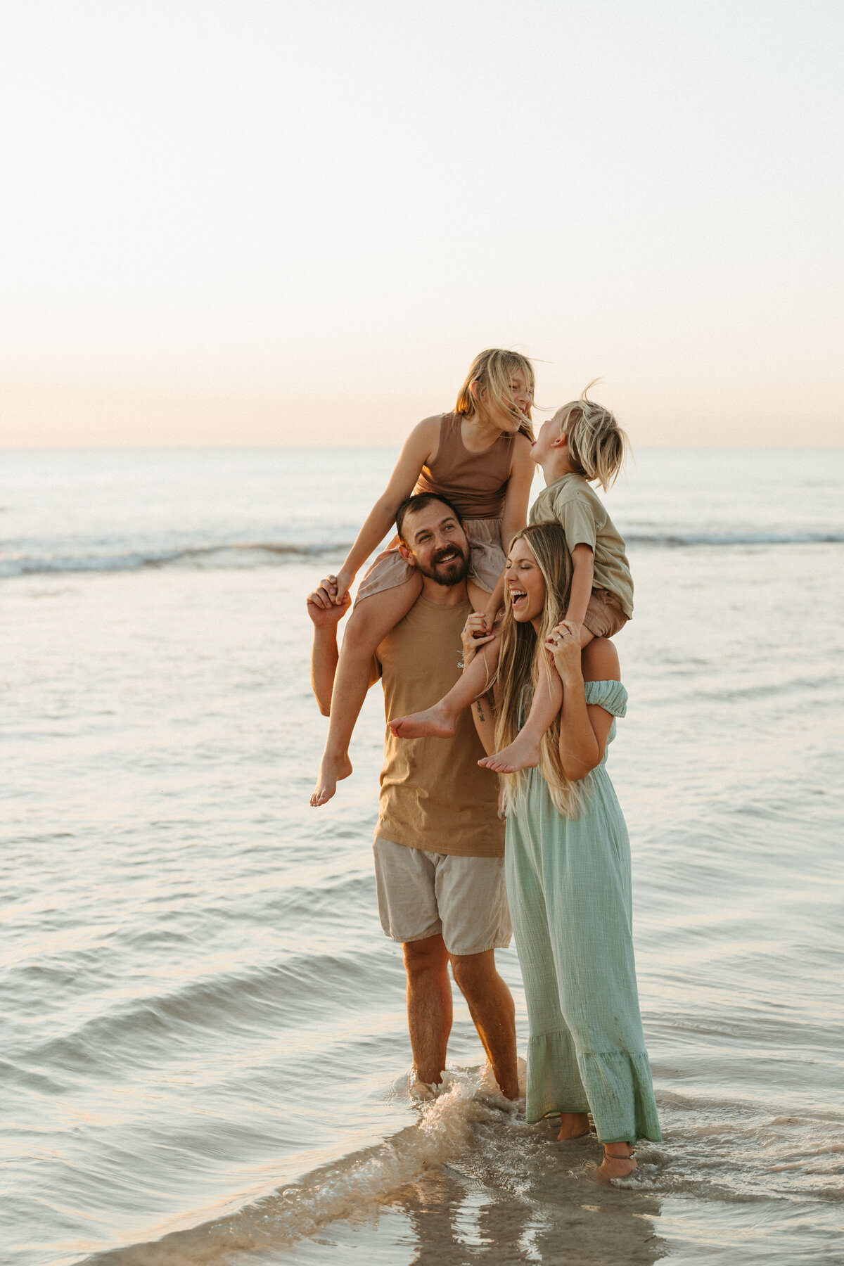 Family Photographer Bunbury South west Beach Bunbury