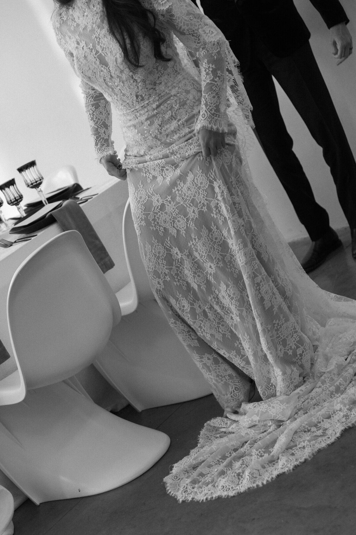 meredith-michel-editorial-wedding-lace-gown-details