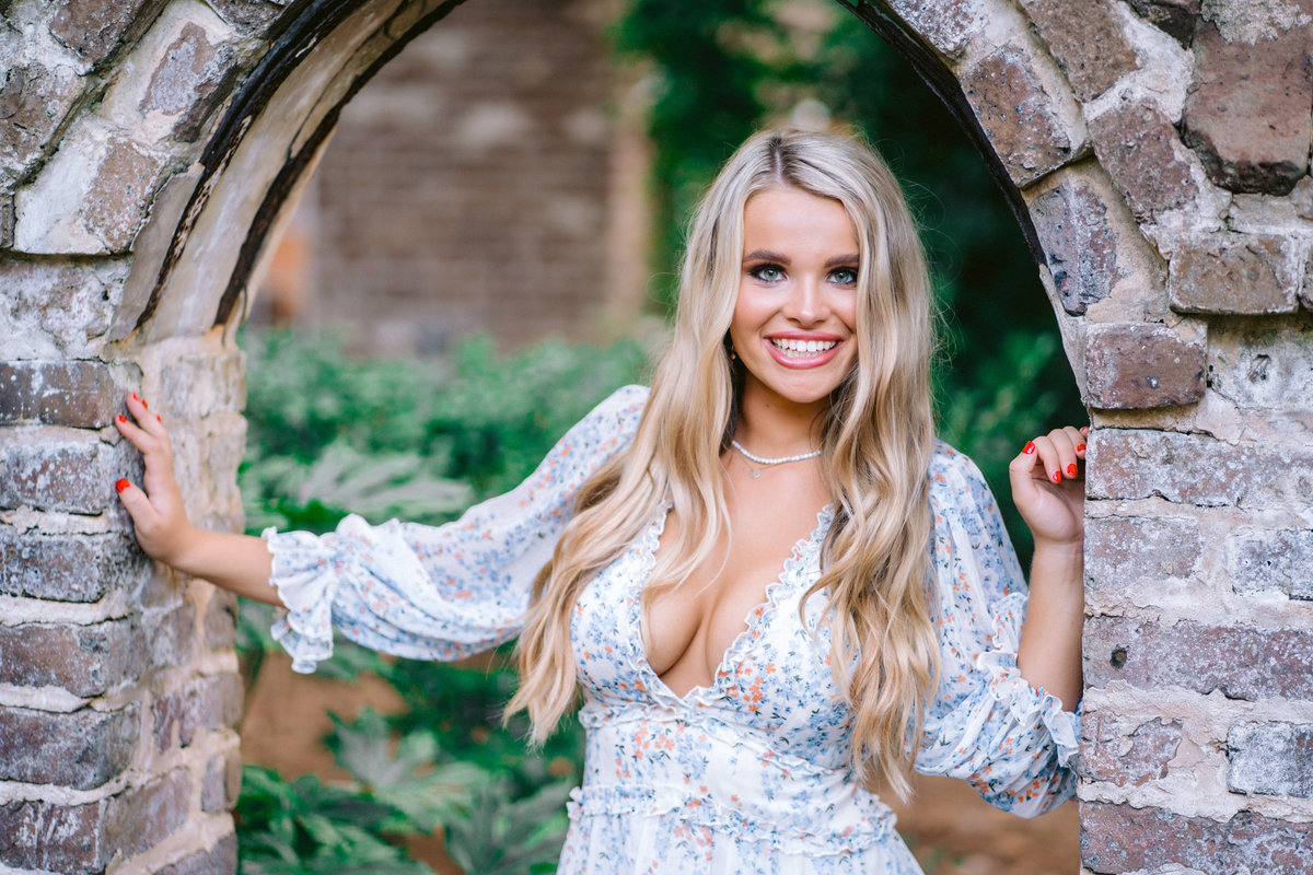 Charleston High School Senior Portrait Photographer. Charleston Senior Pictures by Pasha Belman Photography