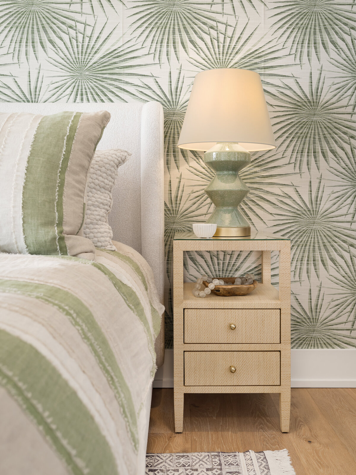 Mullaney_Guest_Bed_02-B-HI