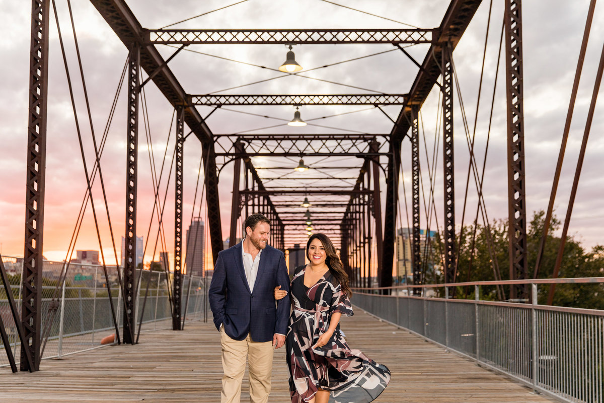 Hannah-Charis-Photography-The-Historic-Pearl-Engagement-Session-7