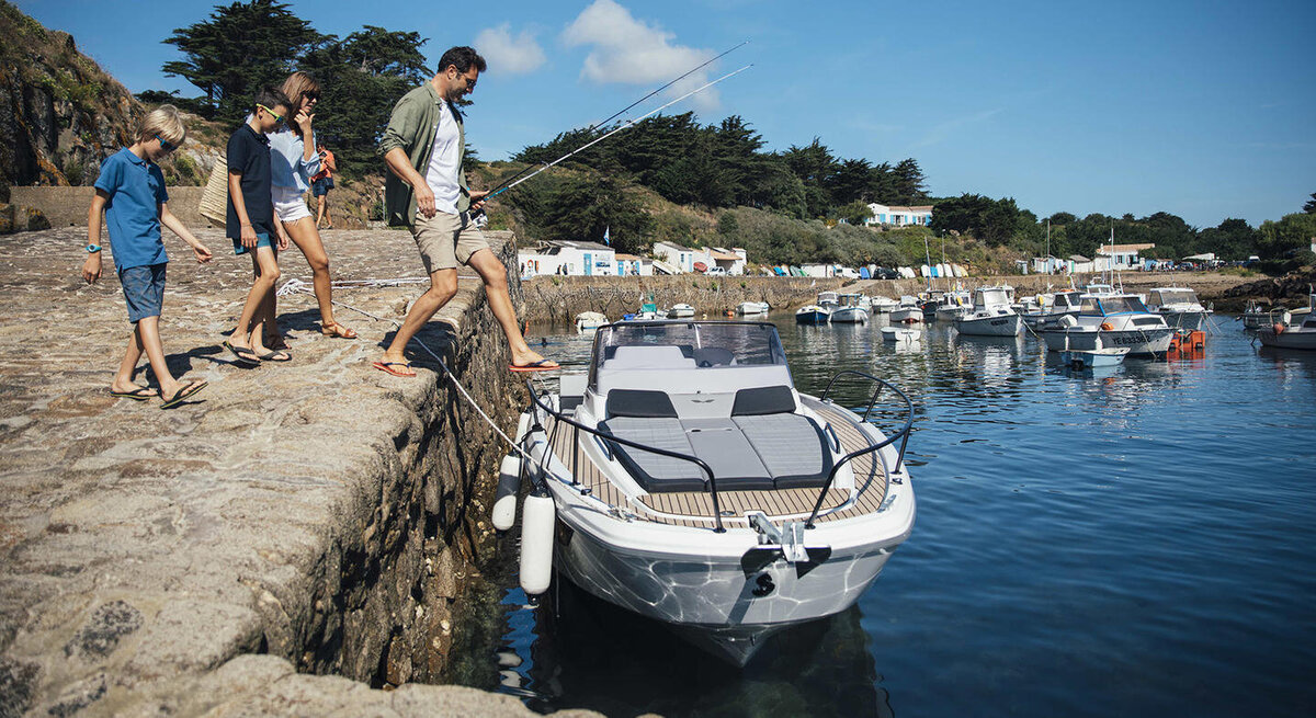 beneteau-flyer-8sundeck-exterior-6