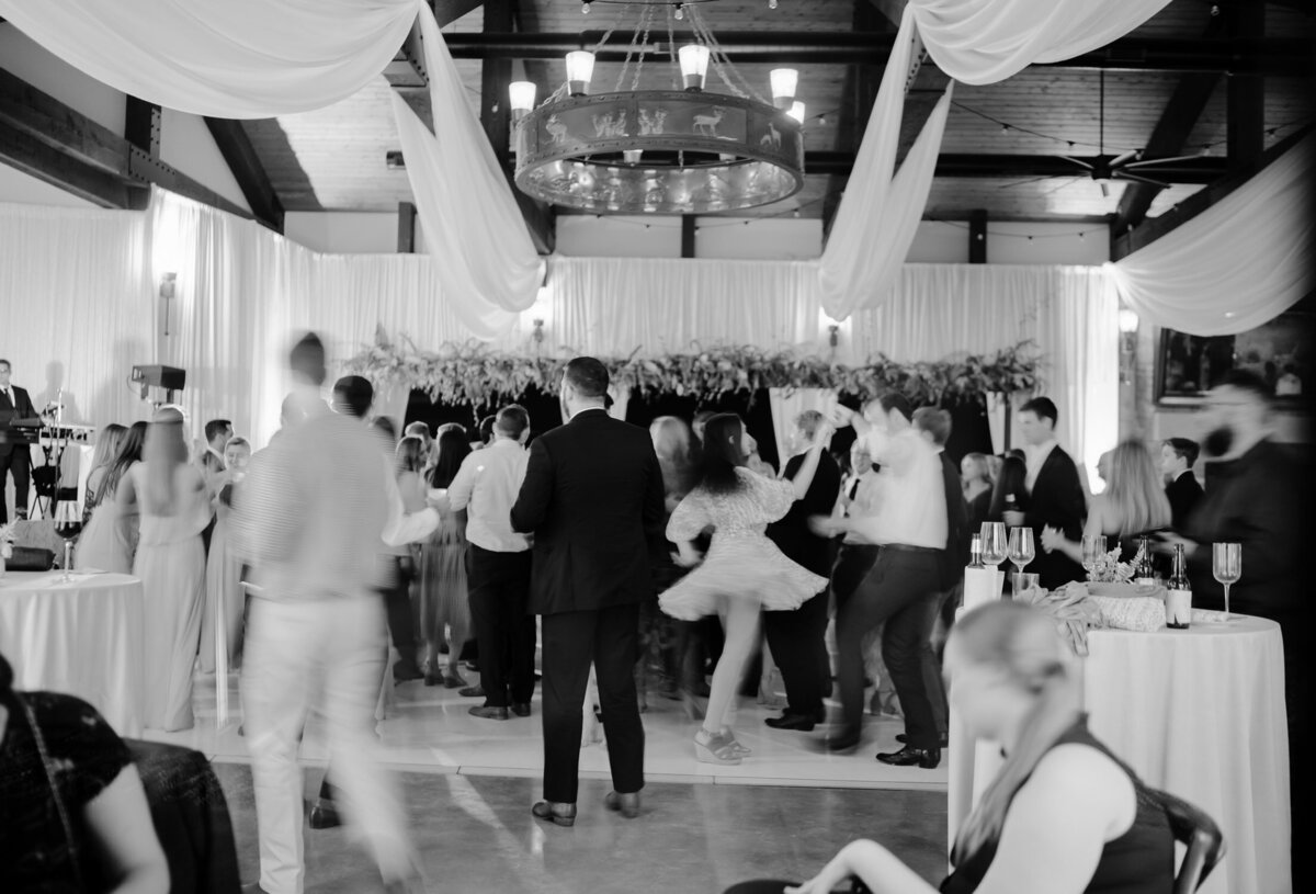 kendall-stephen-bw-theory-hill-country-wedding84