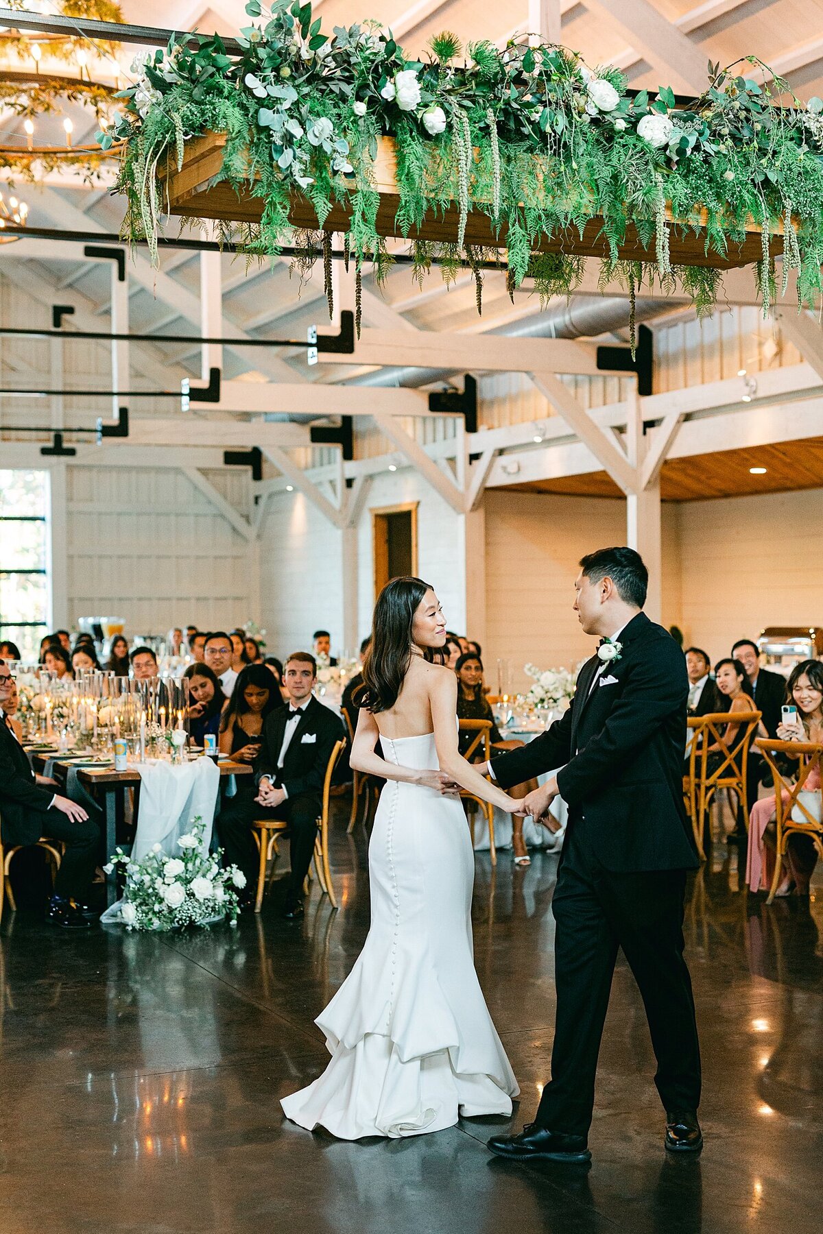 AlexisLunsfordElegantweddingfeaturedonStyleMePretty_0063