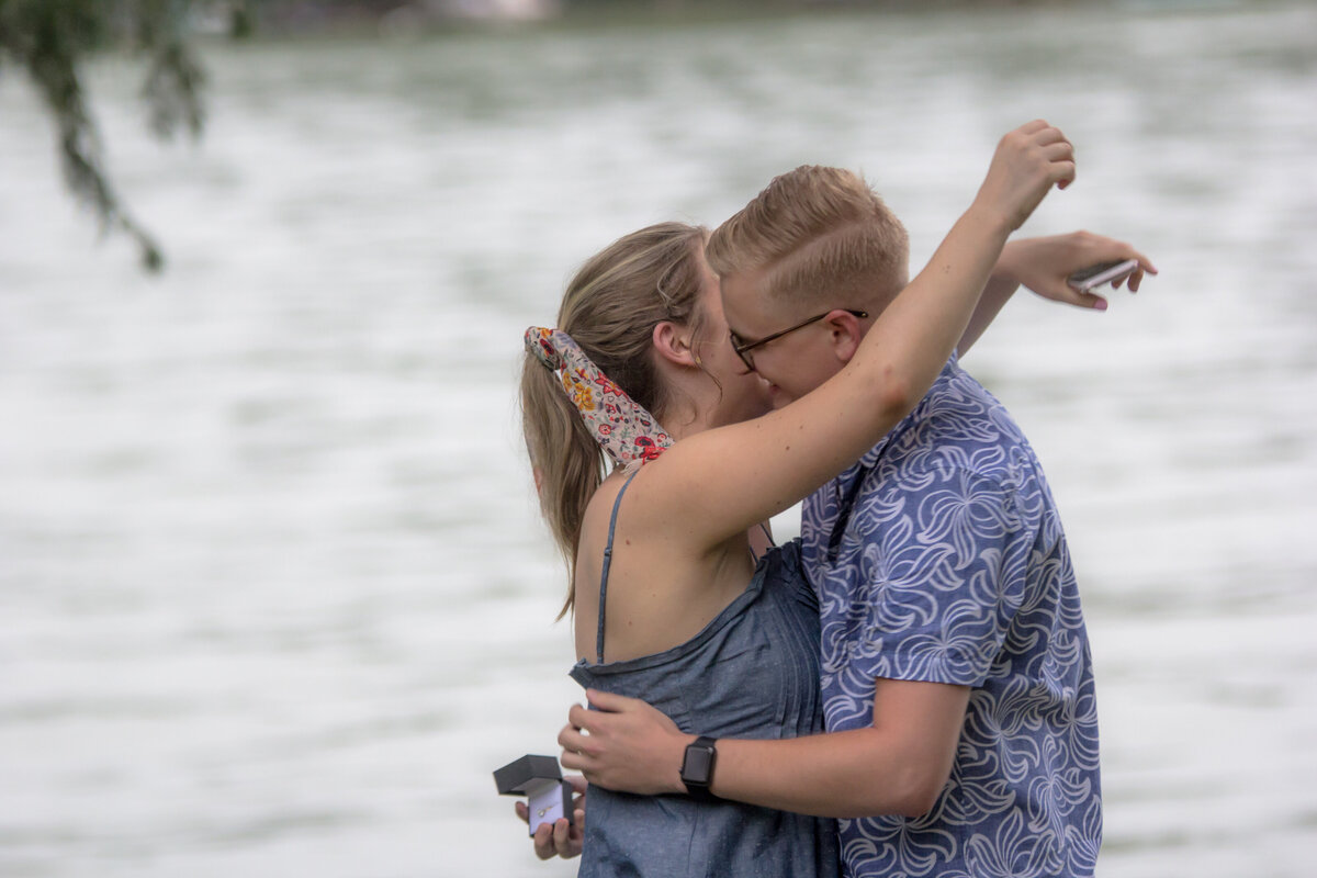 proposal on Canyon Lake by New Braunfels wedding photographer Firefly Photography