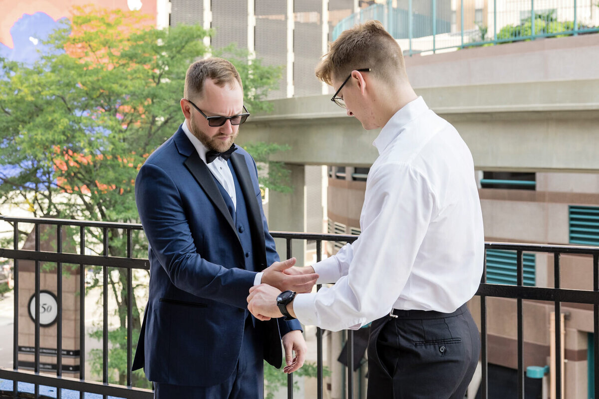 Metro-Detroit-Wedding-Photographer_219