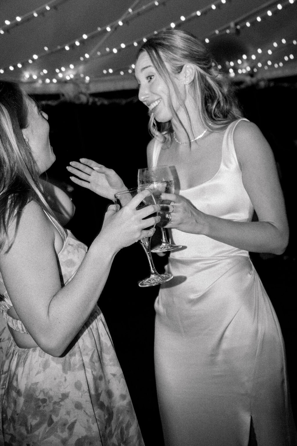 tented-wedding-at-smith-farm-gardens-jen-strunk-events