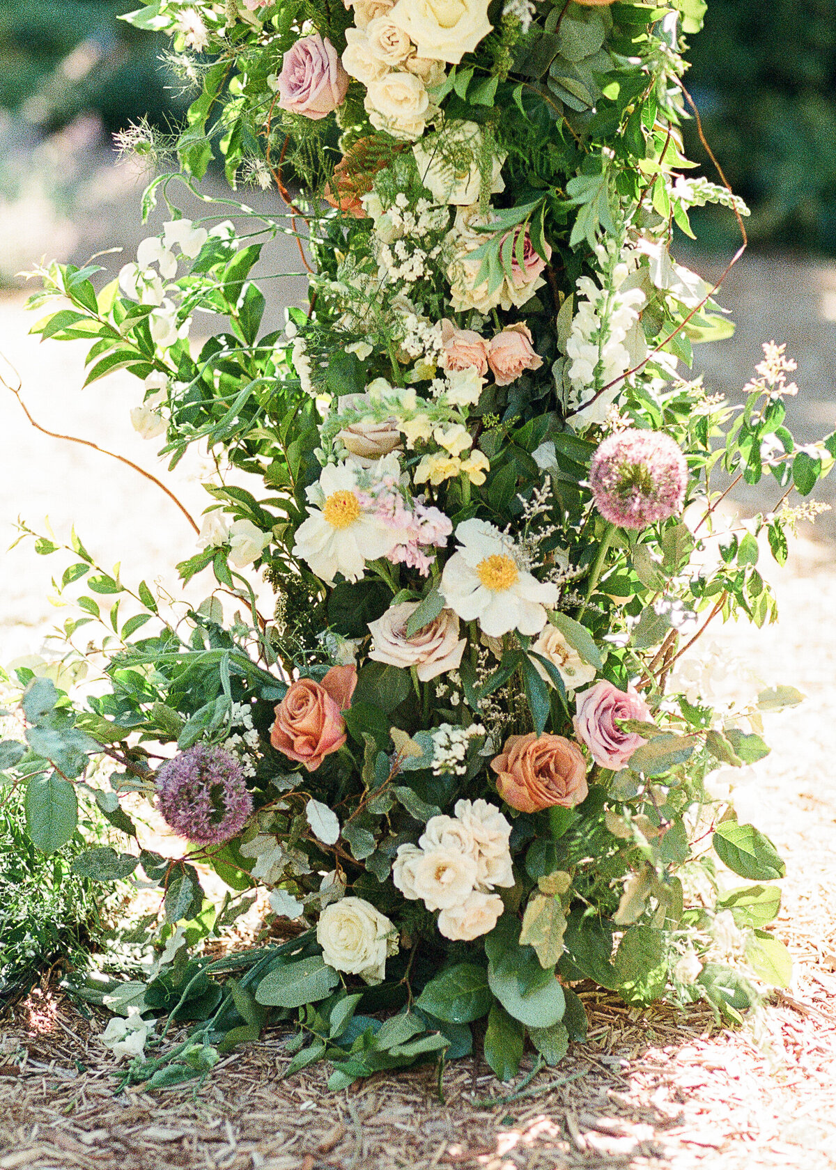 Sarah Rae Floral Designs Wedding Event Florist Flowers Kentucky Chic Whimsical Romantic Weddings6