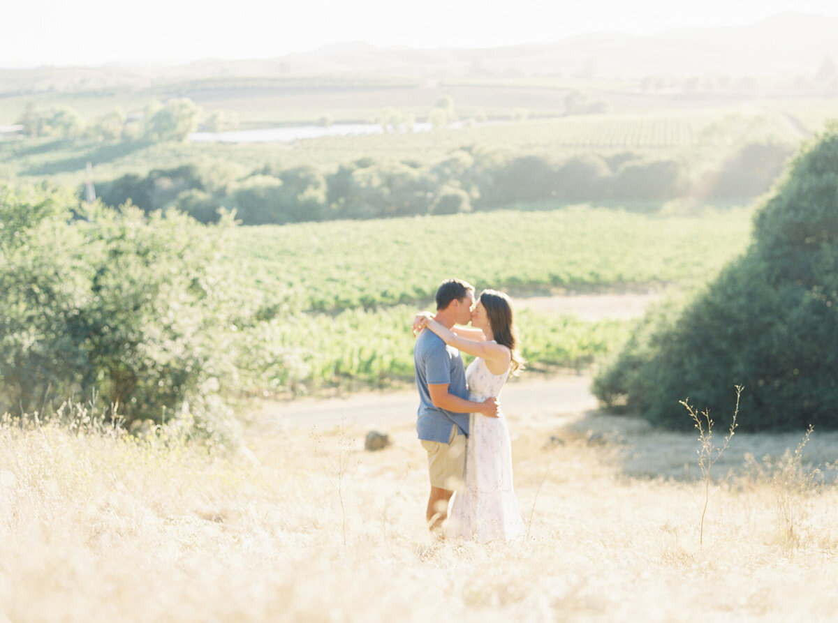 Emily March Photography Wilmington, North Carolina and Destination Wedding Engagement Photographer Heirloom Photography for Memorable Gatherings Light Airy Sentimental Imagery Images Weddings Risks_10