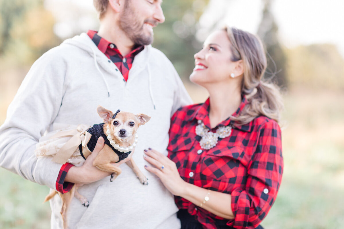 Sara+Brad Dog Holiday Mini Chadds Ford-1290