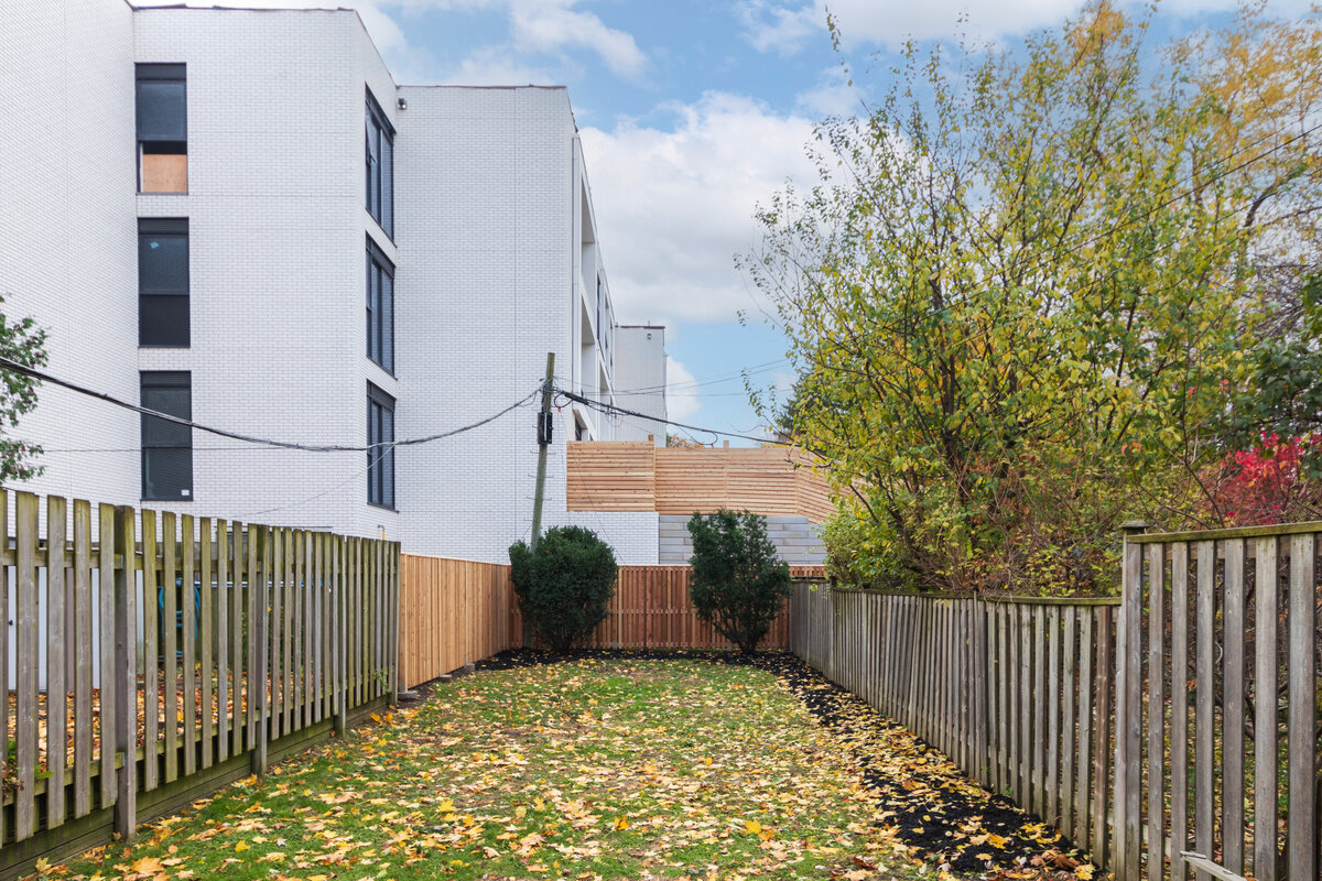 040_Backyard