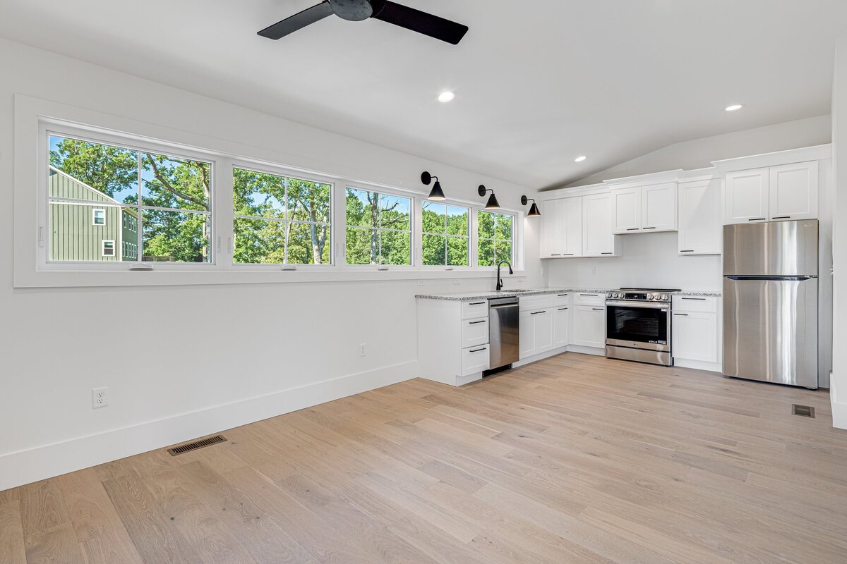 24-web-or-mls-18-baxter-woods-ln