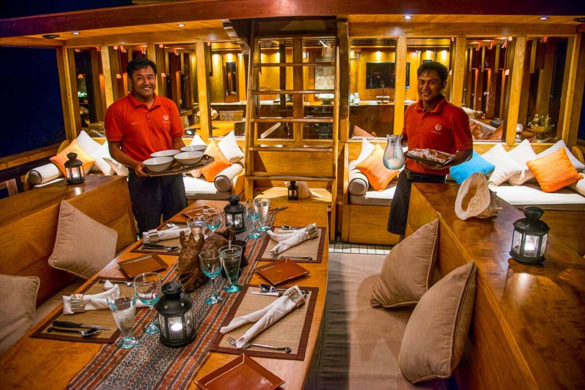 Si Datu Bua Private Yacht Charter Indonesia  exterior