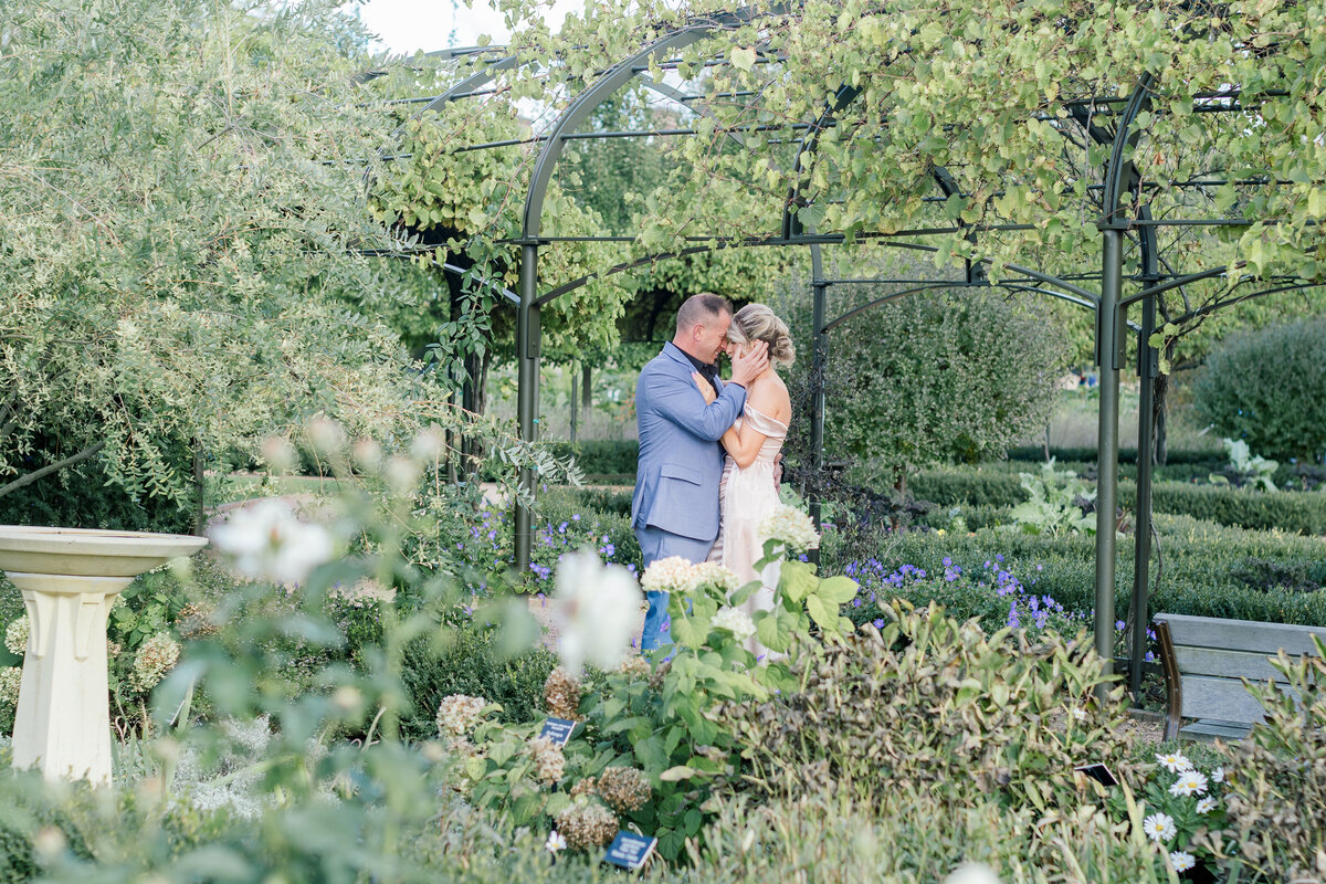 Chicago Cantigny Park Engagement Photographer