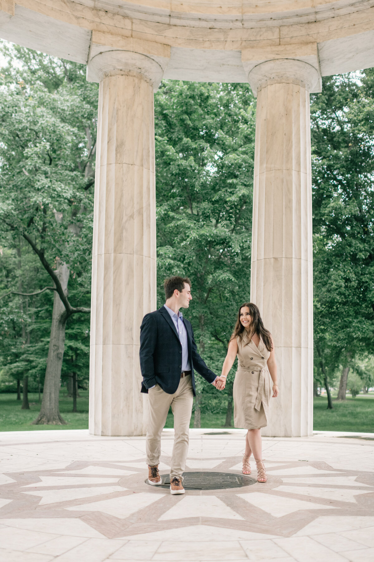 washington-dc-engagement-rainy-day-photos-lincoln-memorial-karenadixon-2022-243