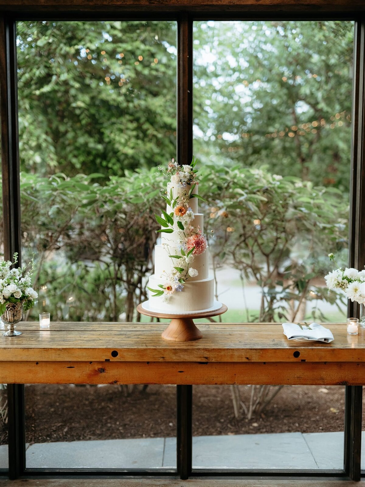 Hudson-Valley-Wedding-Planner-Cedar-Lakes-Estate-Wedding-Canvas-Weddings-Reception-11