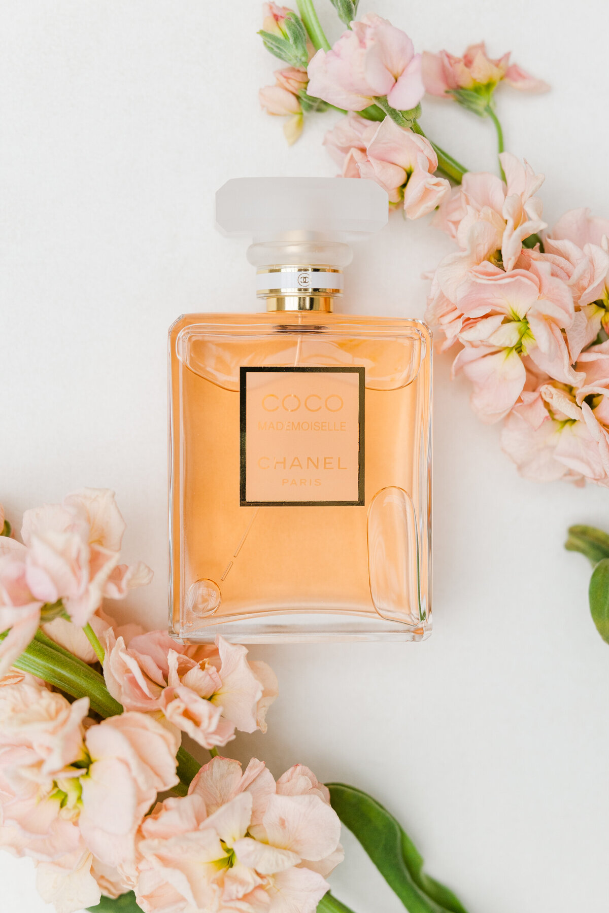 chanel-perfume-with-snapdragon-stems