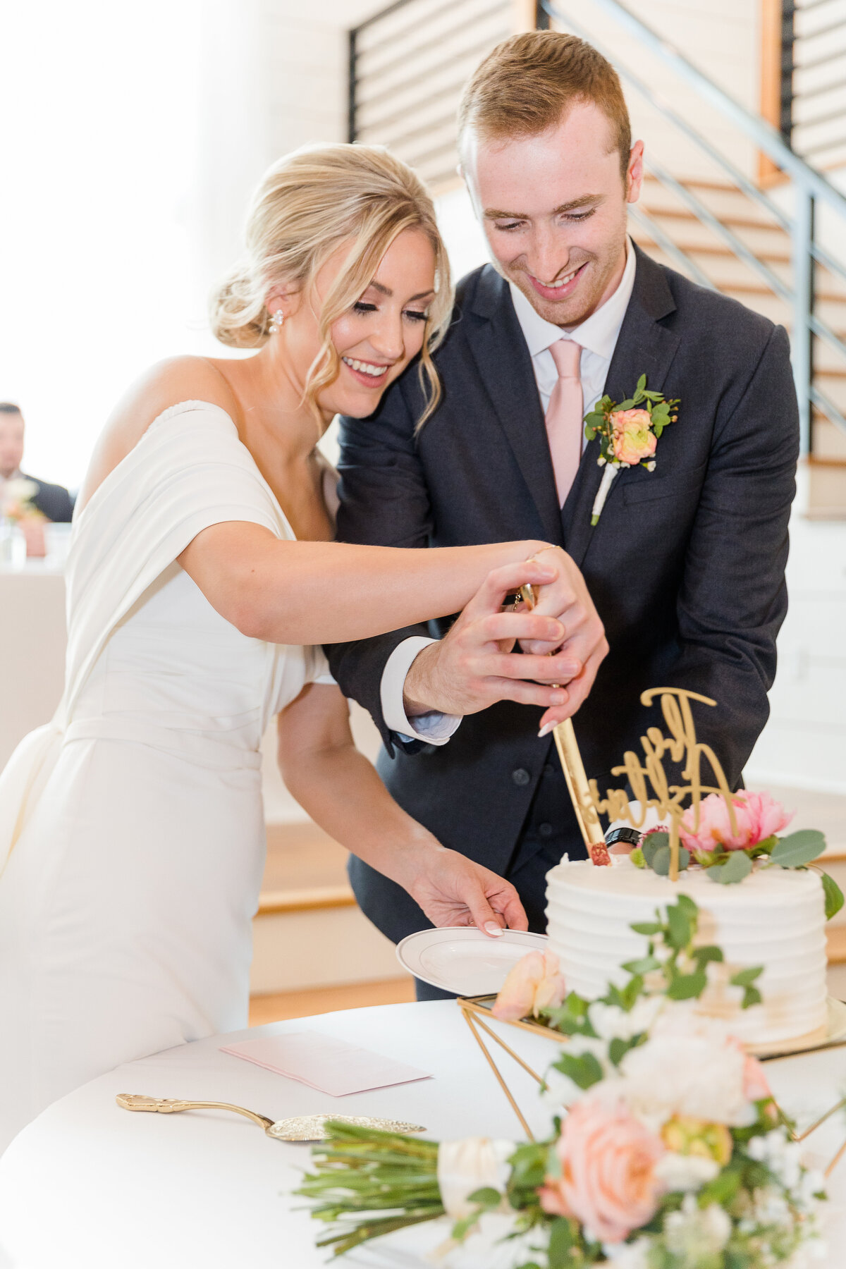 Ella & Gavin Wedding Dances, Toast and cake. Bella Faith Photography  23