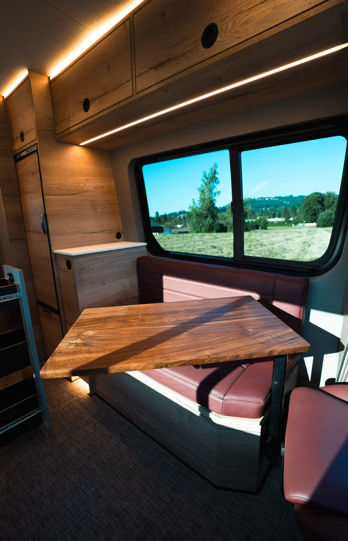 2_CeCeVan122_BenchmarkVehicles2025CeceVan122_BenchmarkVehicles2025_DSC3167