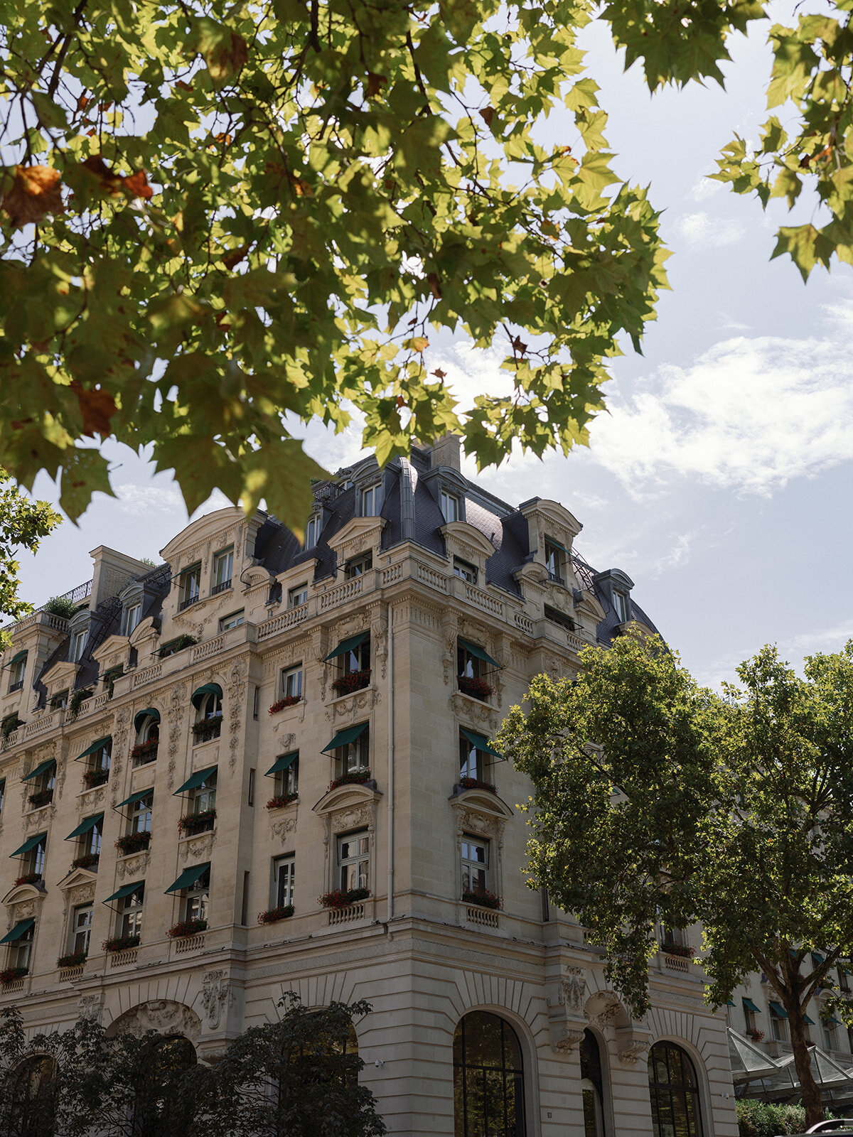Jennifer Fox Weddings American wedding planning & design agency in Paris, crafting luxury weddings at The Peninsula Paris, a luxury hotel in Paris Jenny Quicksall Photography_A+S Wedding-1