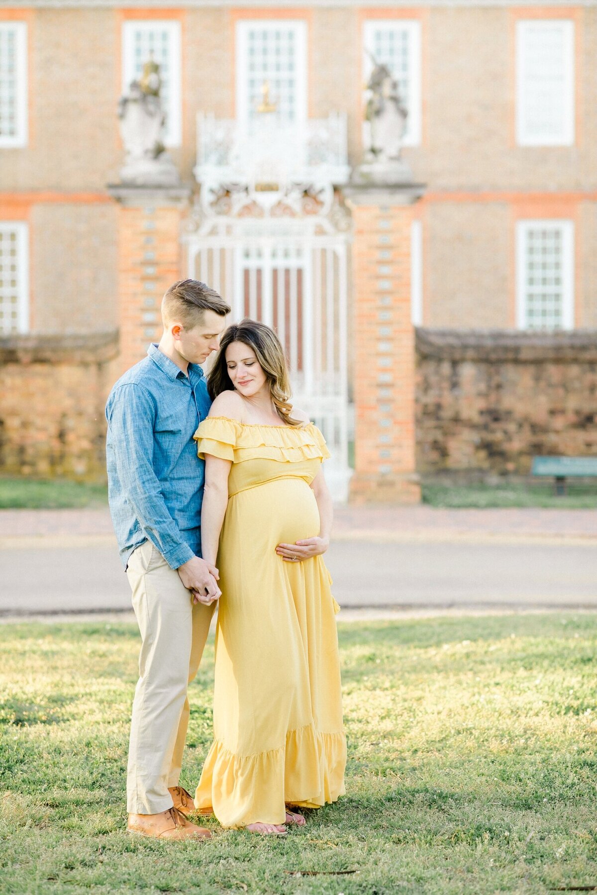 colonial williamsburg_maternity session_2733