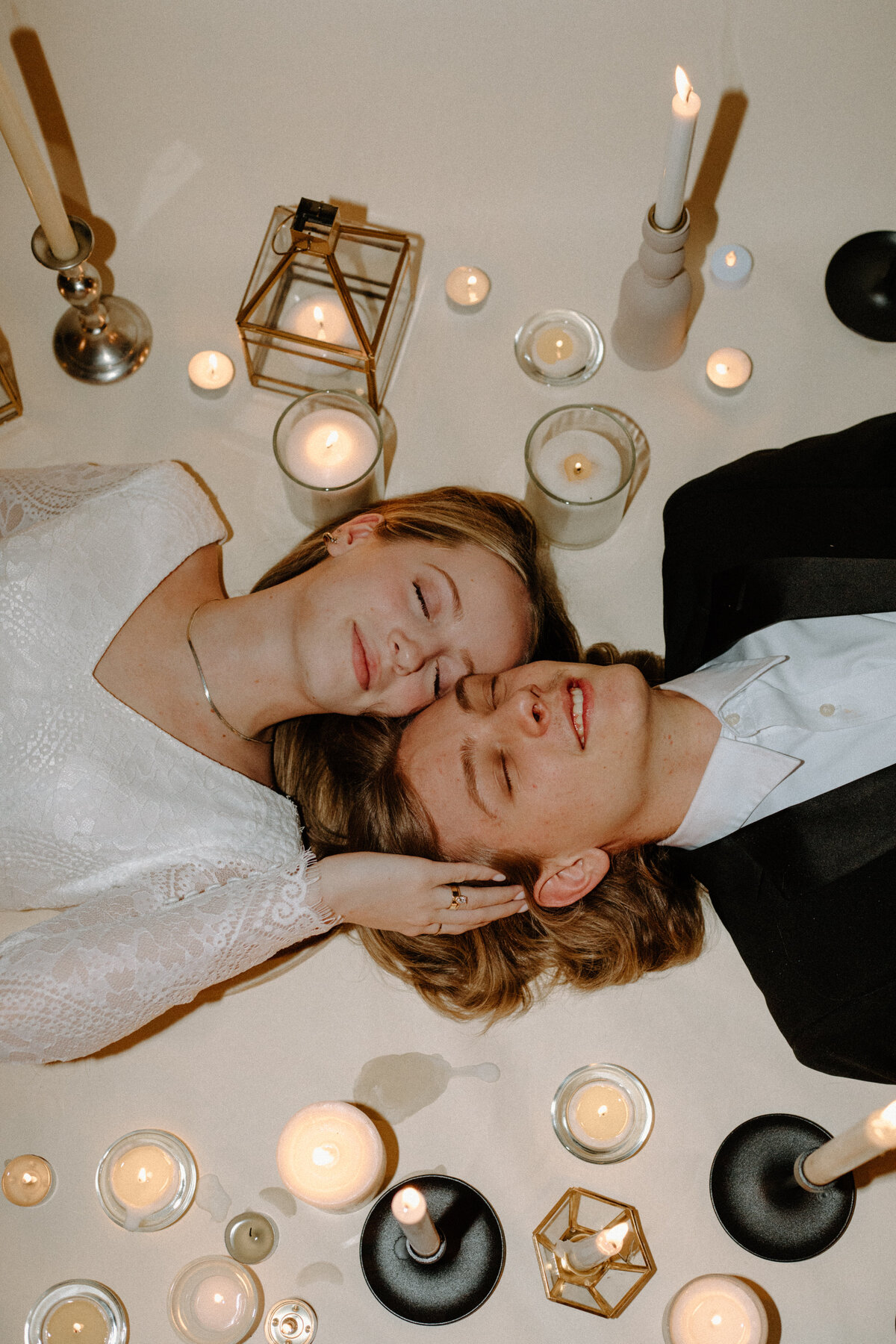 candlelight bridal photos