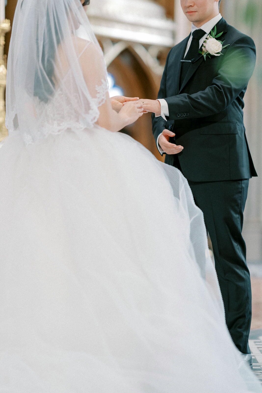 W10-Wedding-St-Michaels-Cathedral-Basilica-Jennifer-and-Anthony-2024-10-19-2500px-1109