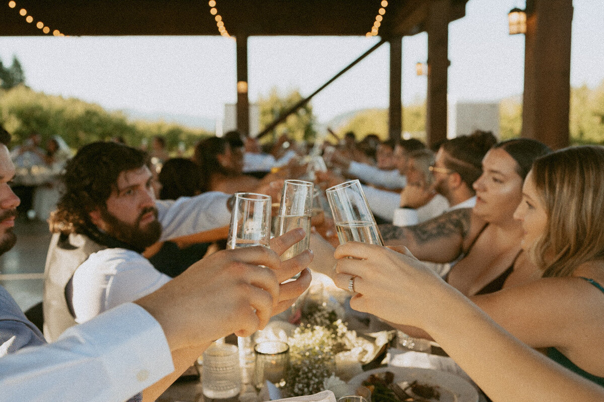 Emily-Noelle-Photo-Wedding-Photos-Hood-River-Oregon-01207_websize