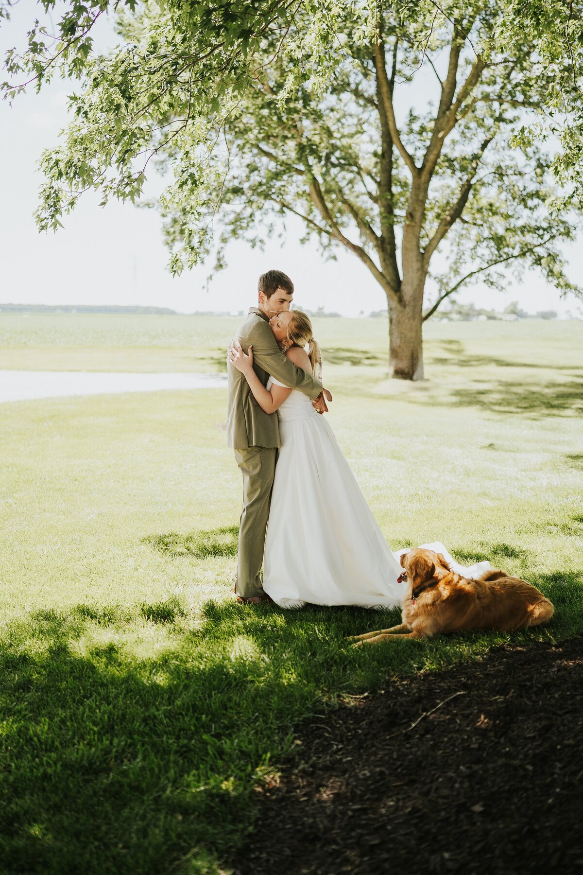 Mr. & Mrs. Lonsbury012