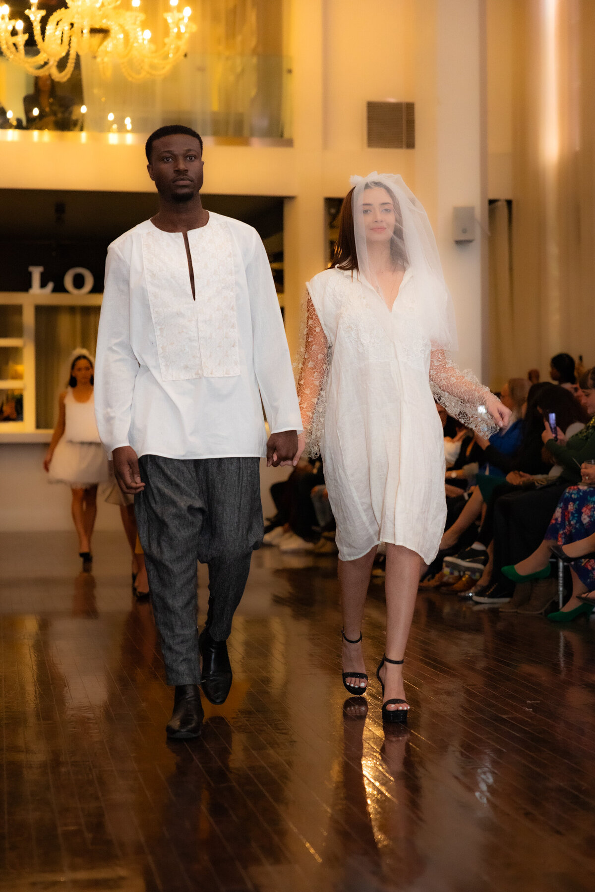 Défilé de Mode - Cosmopolitan Fashion Week - Photos Mariés
