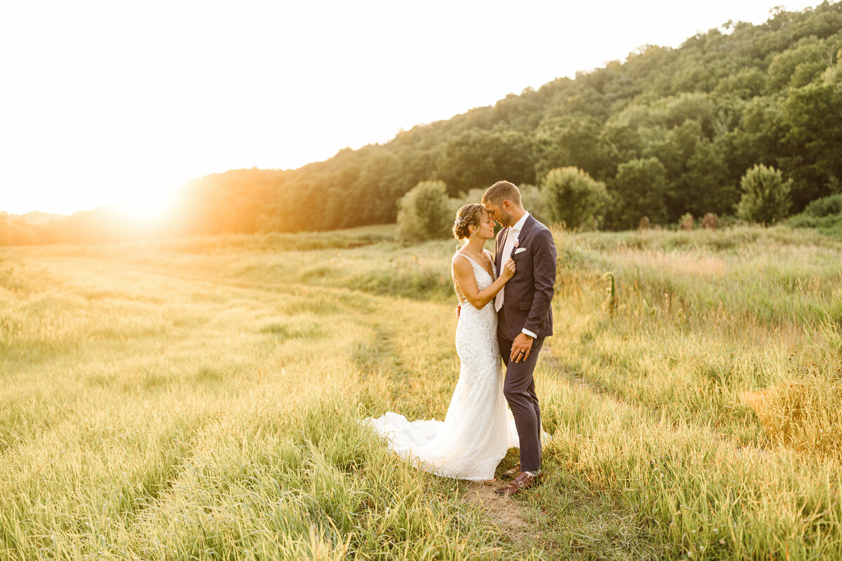 The-Hidden-Meadow-and-Barn-Pepin-Wisconsin-wedding-photographer-shane-long-photography-engaged