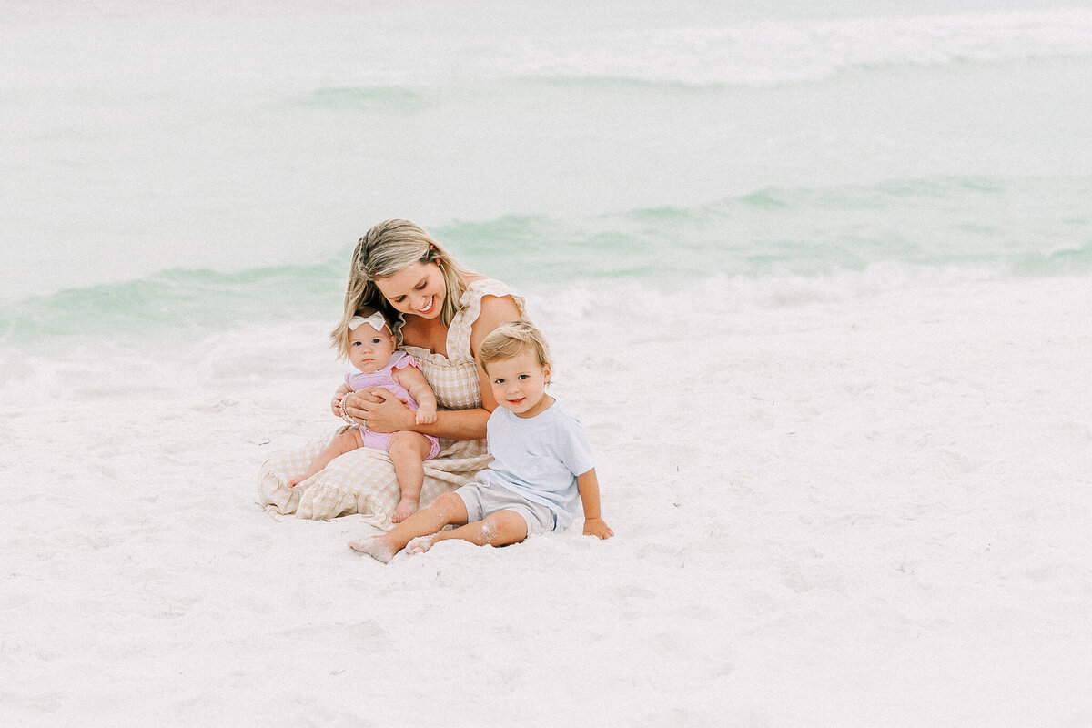 Orange-beach-al-family-photographer-Elle-Lovelace-17