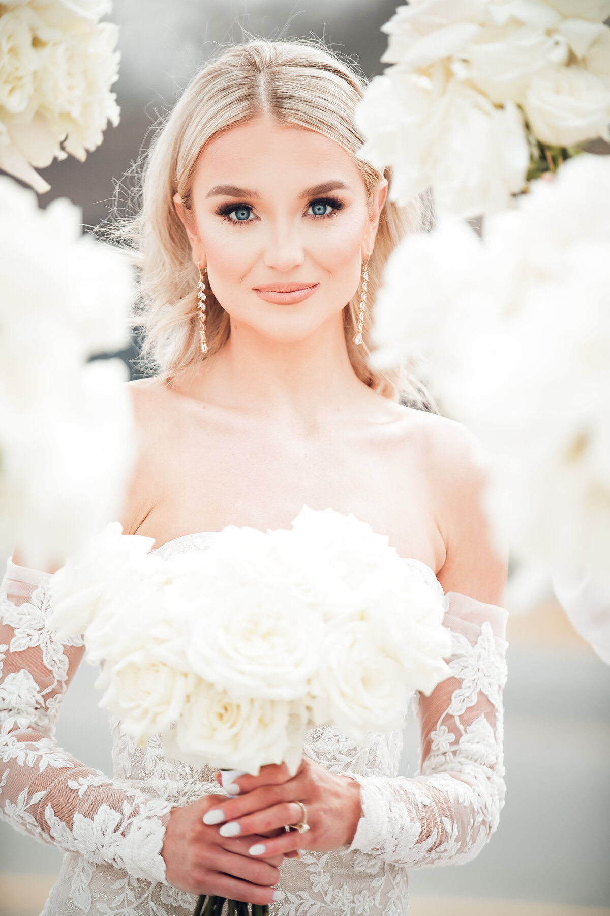 Meraki Design Wedding and Event Floral Studio Florist Wedding Flowers Full Service St. Louis Destination Luxury Floral Design Florists Designers Personal Unique HollyWedding-401