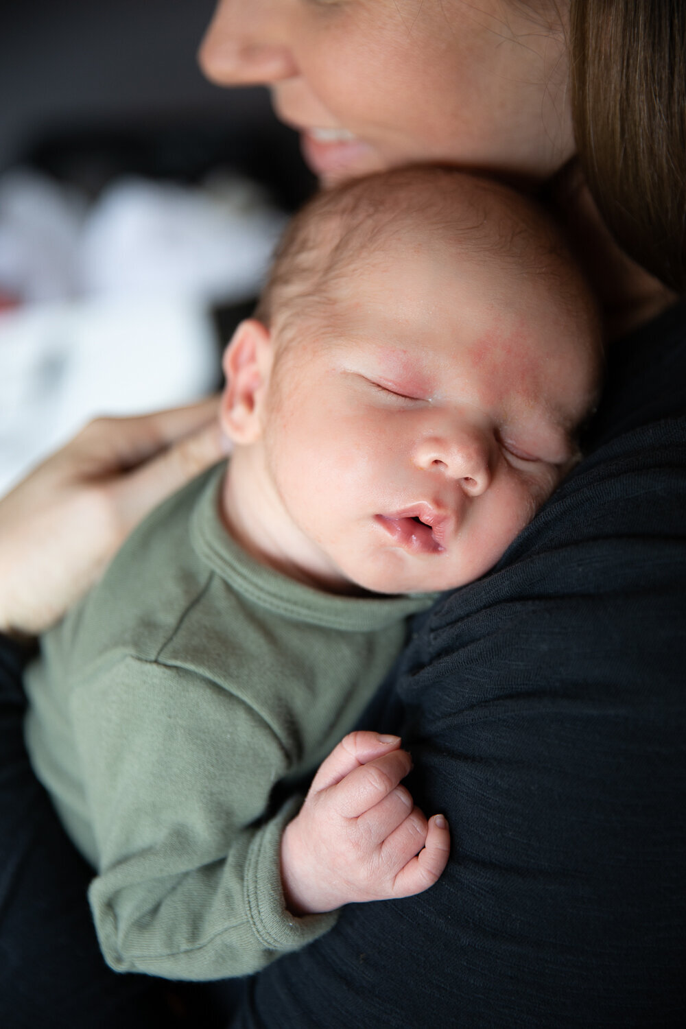 karen-stone-photography-in-home-newborn-baby-session-photographer-hester-mulreany-6