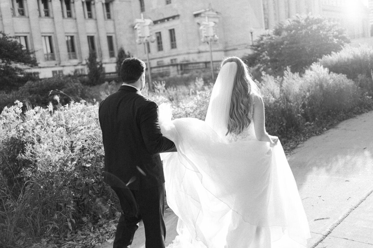 rempel-photography-chicago-old-post-office-wedding-photos-40