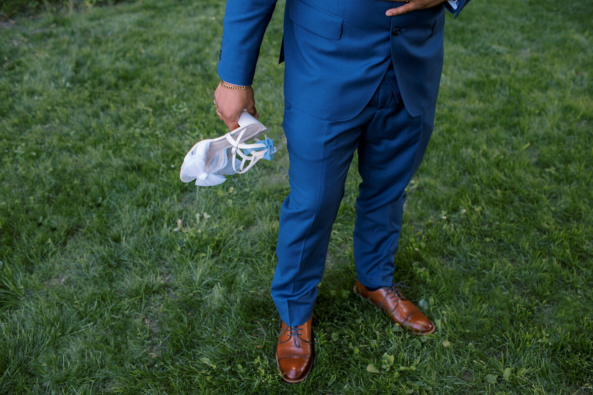 fredericton-delta-wedding-groom-blue-suit