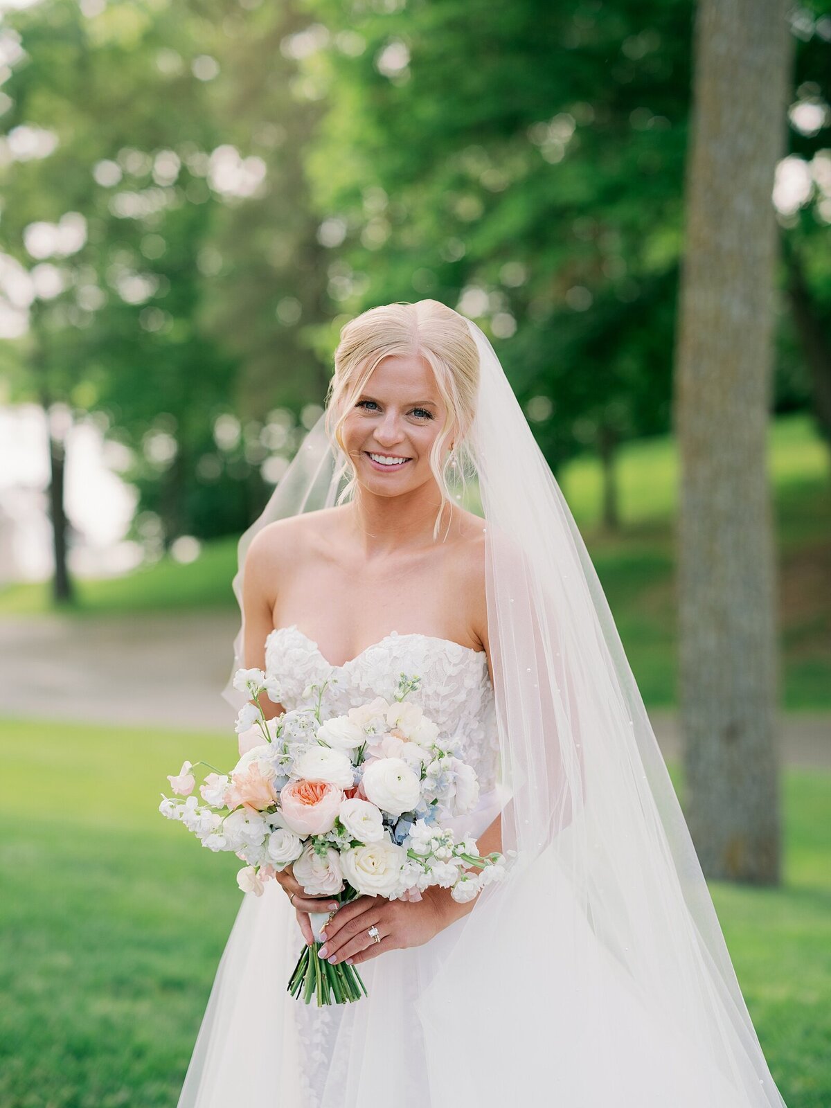 Oak-pointe-country-club-wedding_1322