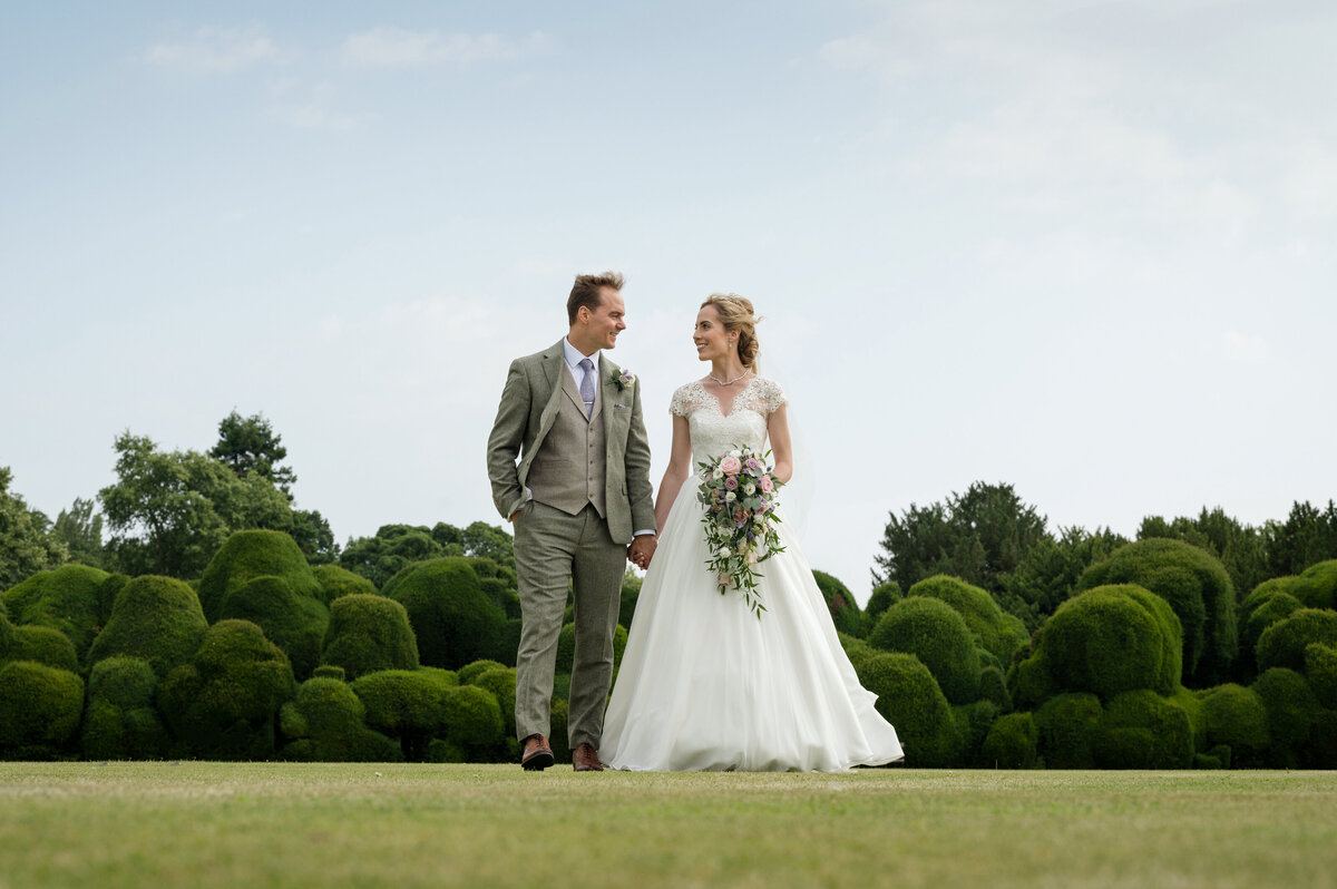 Rockingham-Castle-wedding-photography-1032