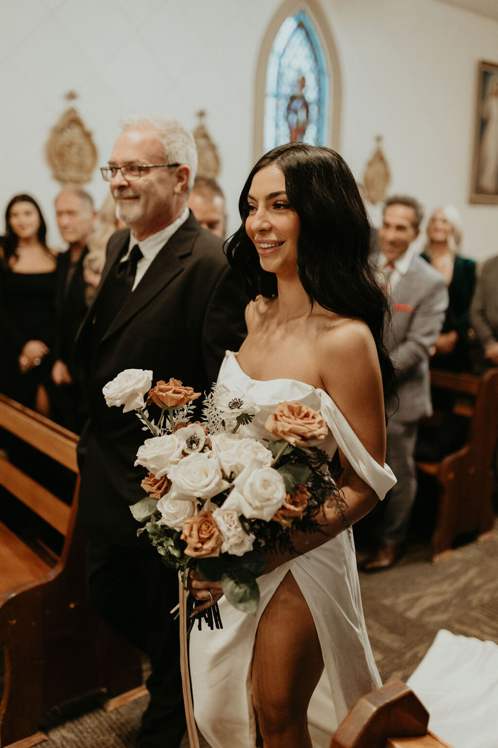 Edmonton-Wedding-Ceremony-bride-Walking-down-aisle