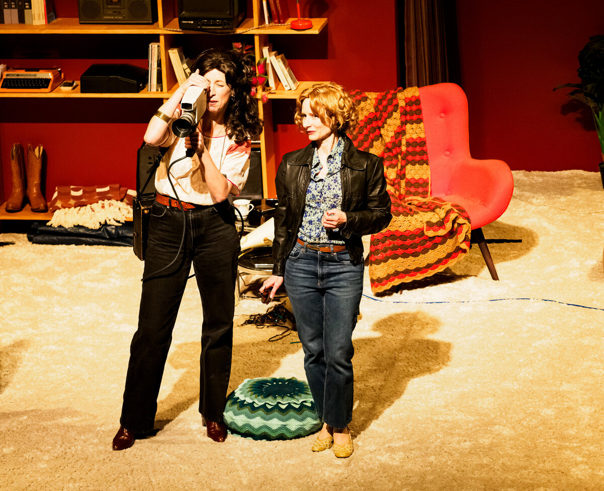 DELPHINE ET CAROLE ©Marie Charbonnier_B080013