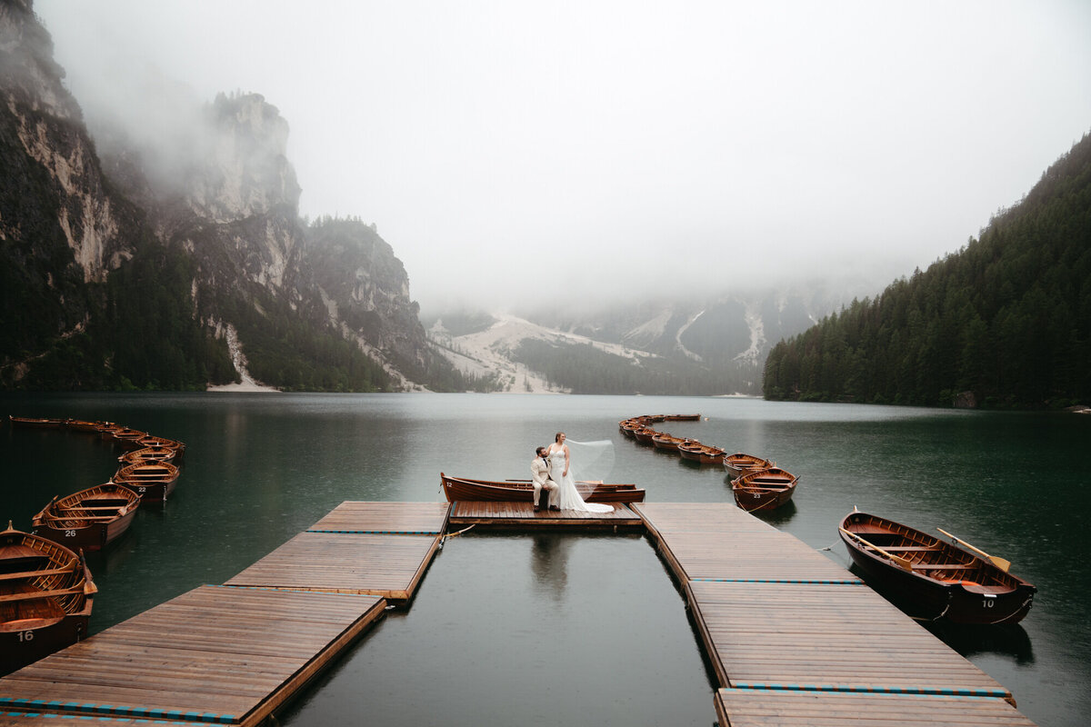 the_chaffins_international_destination_wedding_elopement_photographers_sammie_chaffin_micah_editorial_adventure_photos_travel_dolomites_italy_12