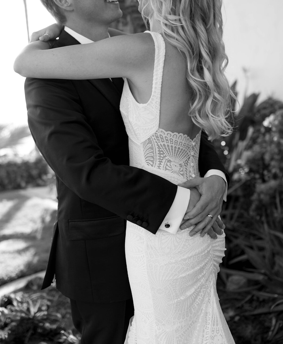 pretty-palm-leaf-event-co-morgan-and-alex-wedding-at-ole-hanson-17