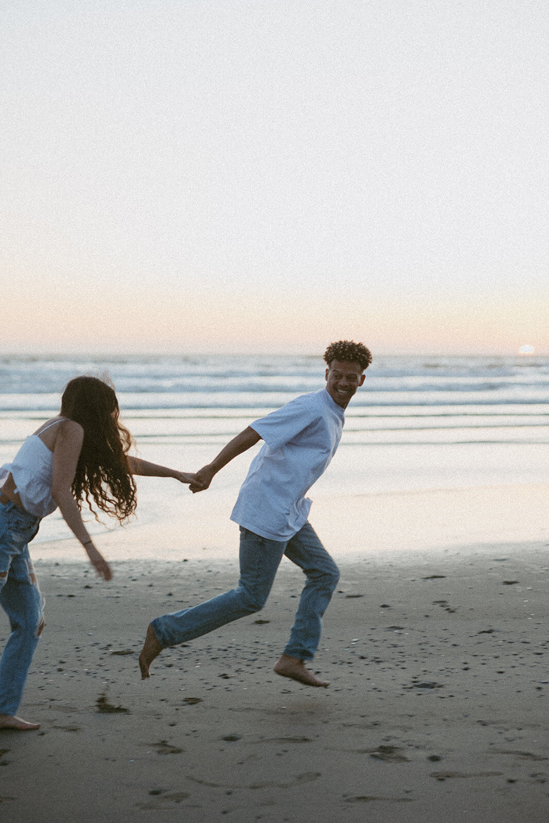 tanya-davids-photo-film-redwoods-california-oregon-coast-documentary-candid-destination-washington-idaho-utah-canada-elopement-wedding-couples-photographer-31