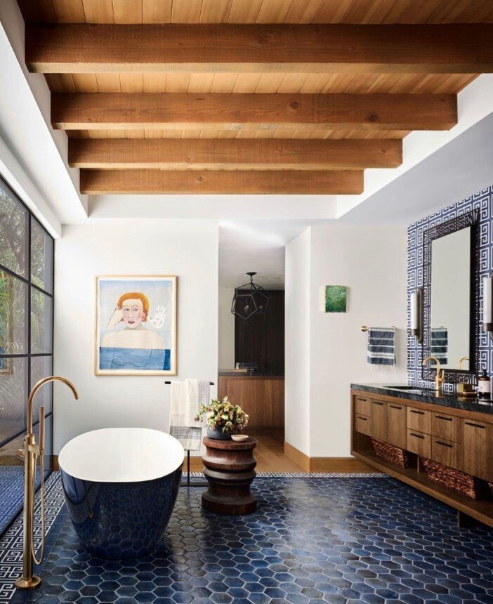 Bathtub