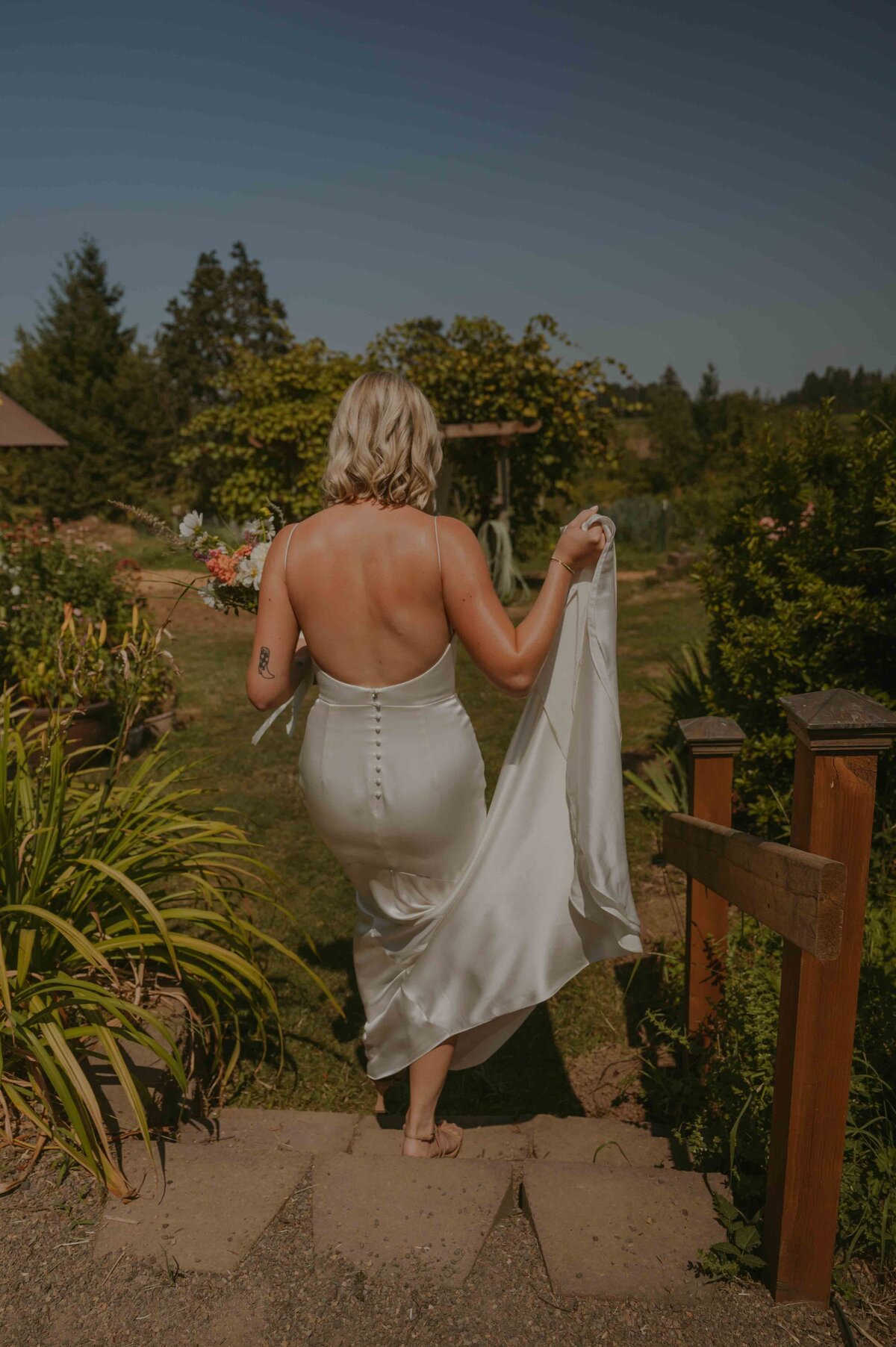 Oregon-Vineyard-wedding-photos-15