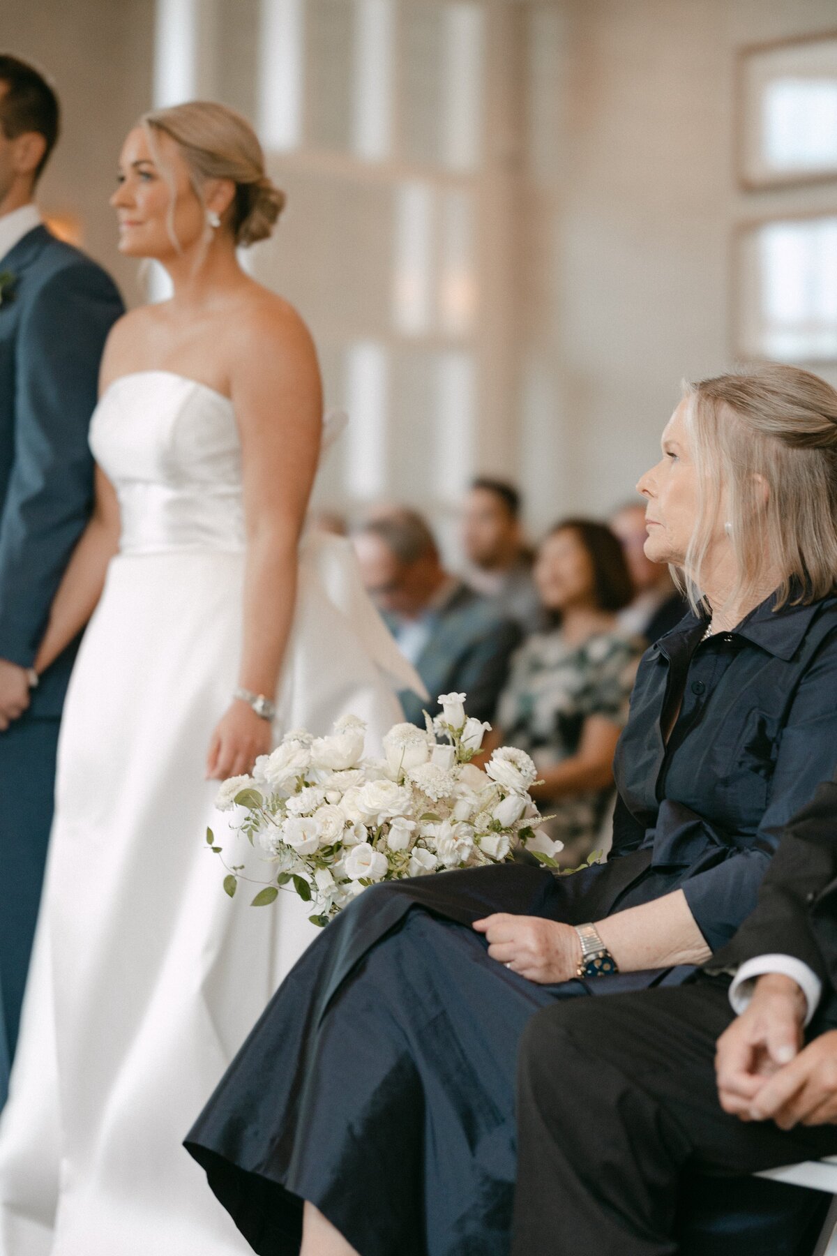 sloan-daniel-wichita-country-club-wedding-kayxbee-382