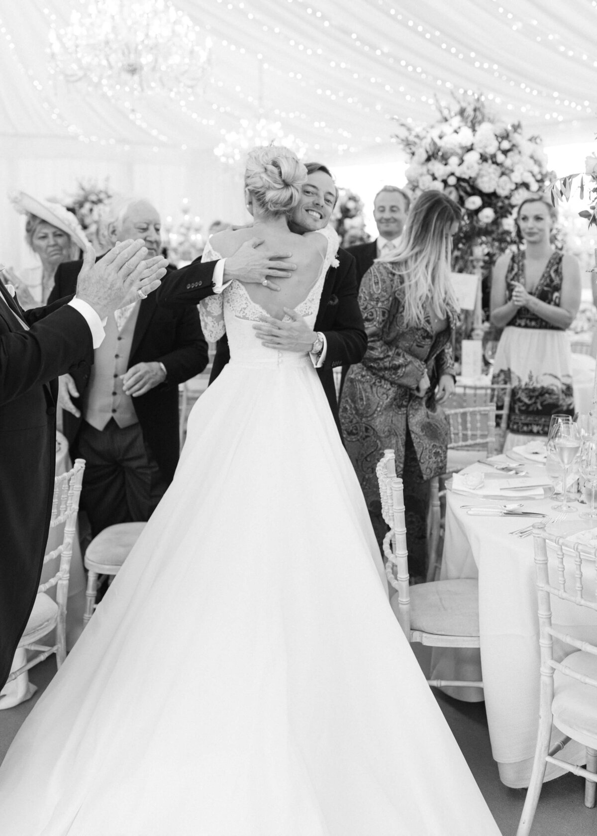 chloe-winstanley-weddings-suzanne-neville-bride-dress